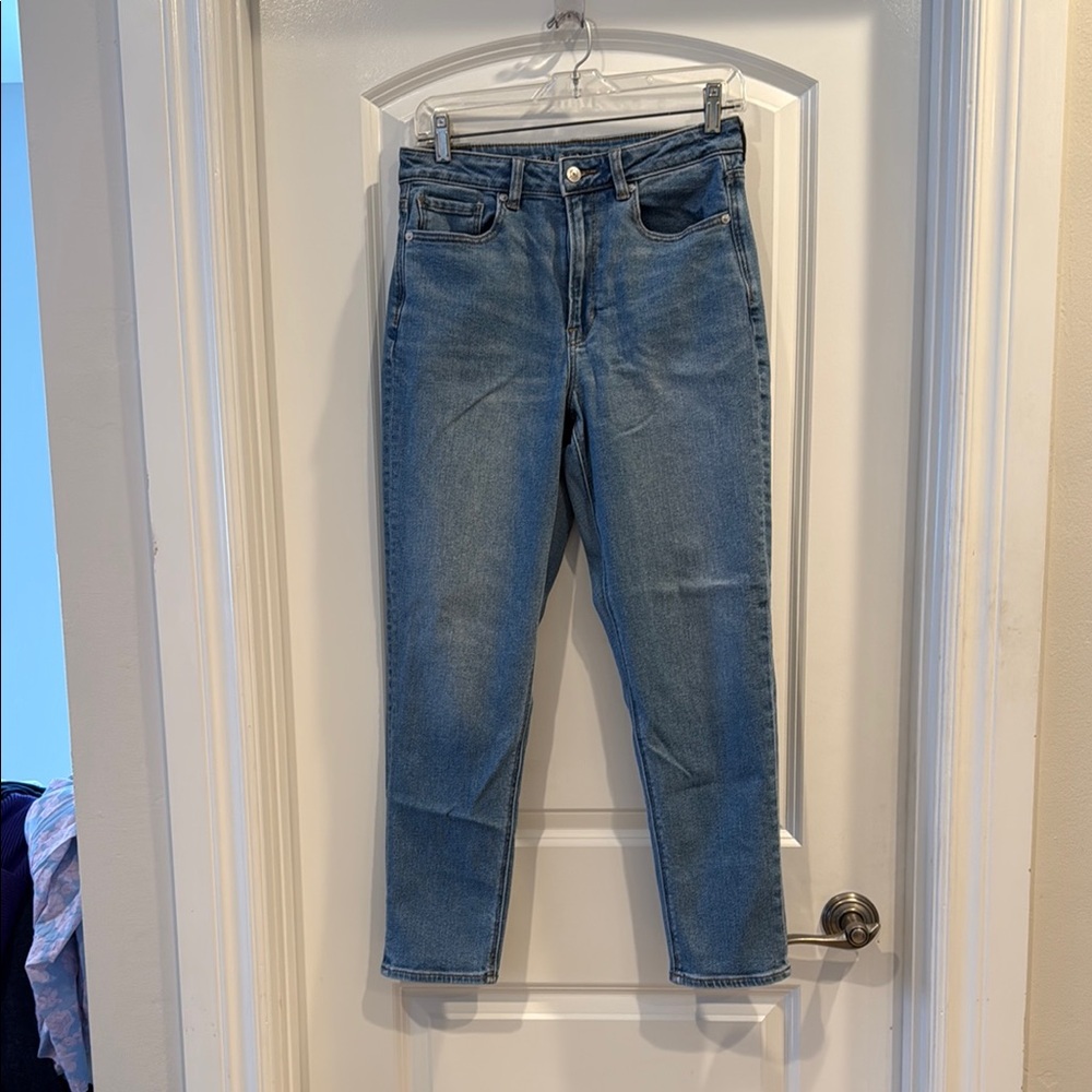 🦋American Eagle Mom Jeans🦋